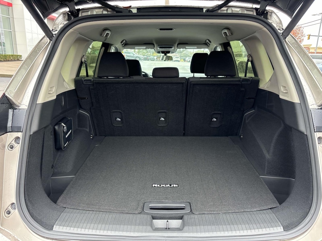 New 2026 Nissan Rogue SV SUV