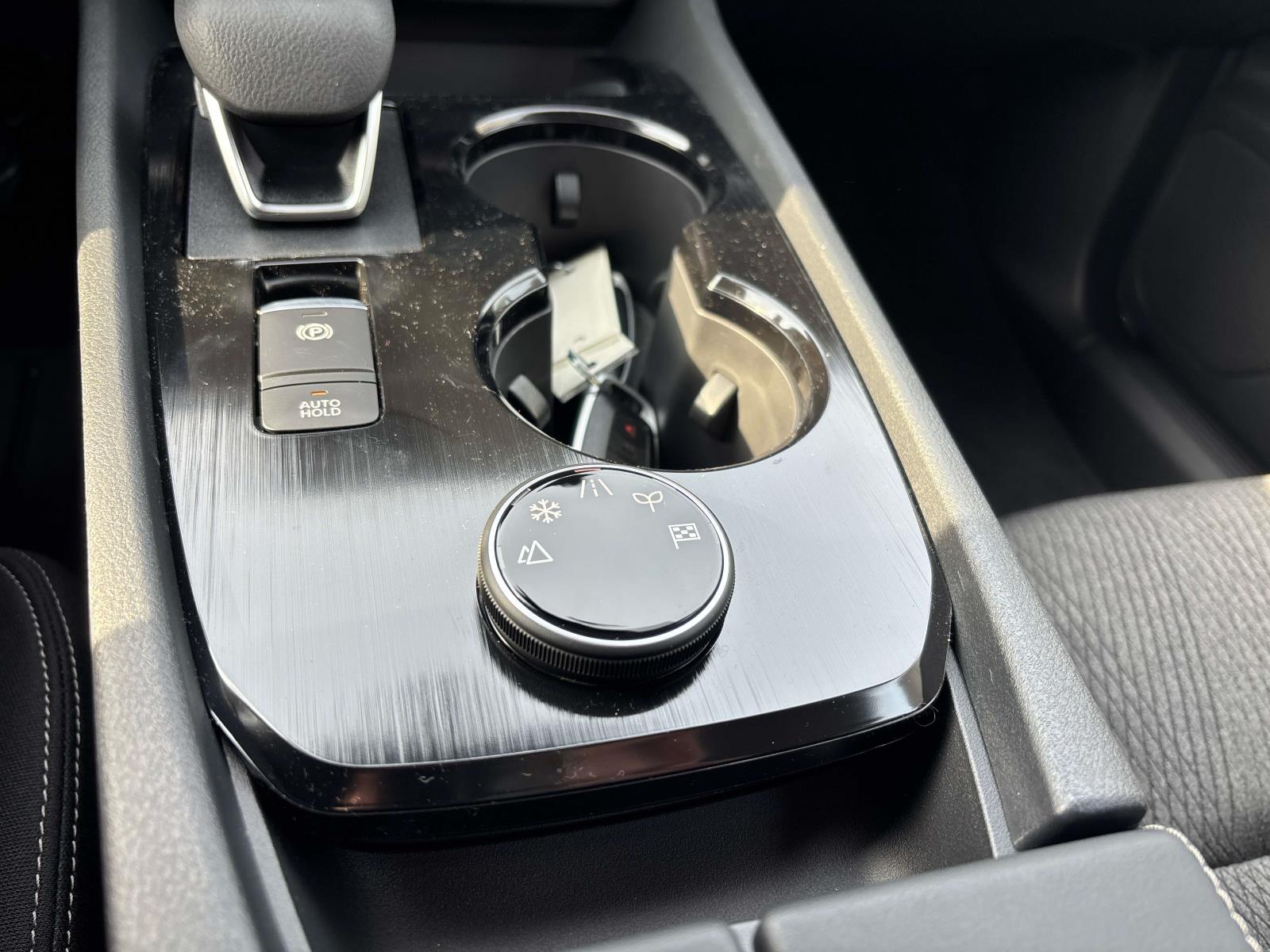 2026 Nissan Rogue SV - Photo 13