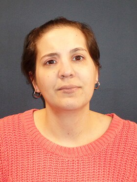 Staff member Stephanie Schultz from ID_f068f15d72e5