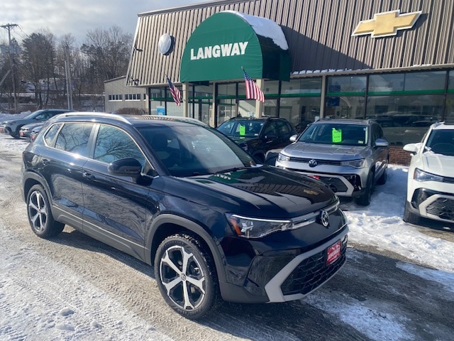 2025 Volkswagen Taos SEL's photo