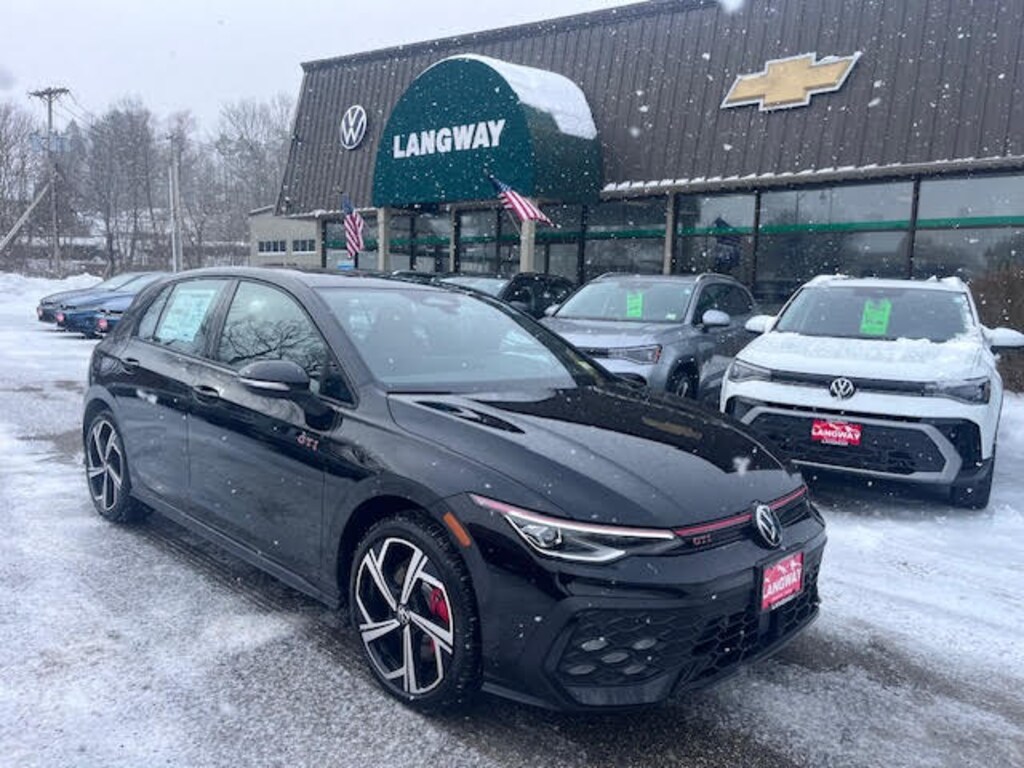 New 2026 Volkswagen Golf GTI SE 2.0T SE DSG