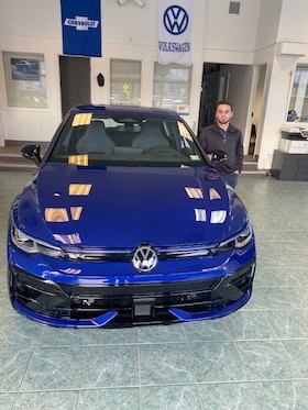 Staff member Drew from ID_864bc6066077