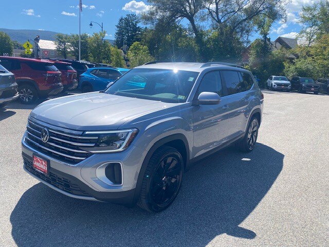 2026 Volkswagen Atlas SE Technology photo 3