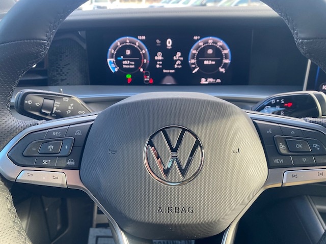 2026 Volkswagen Tiguan SE R-LINE BLACK - Photo 7