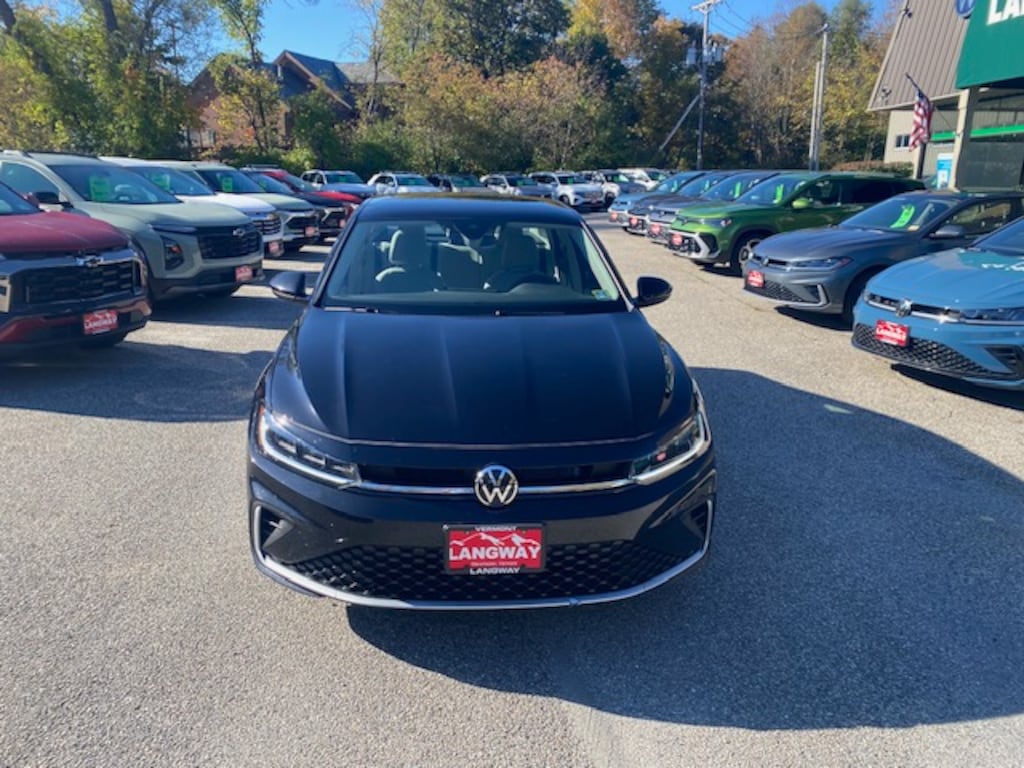 Used 2025 Volkswagen Jetta 1.5T S Sedan