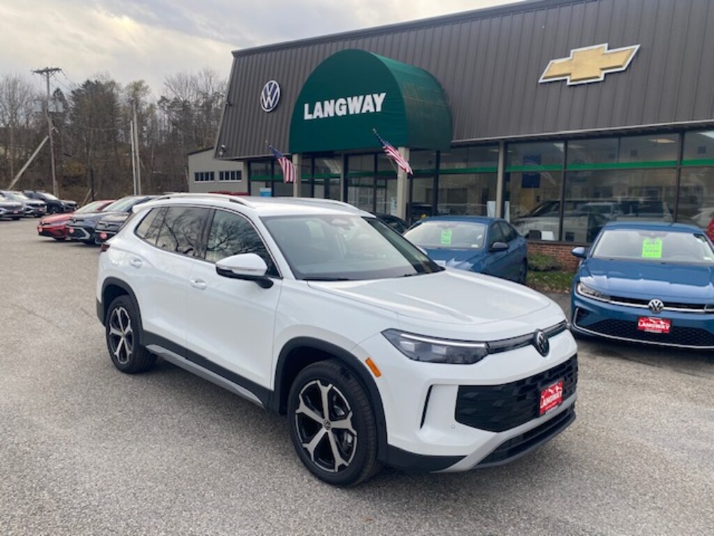 New 2026 Volkswagen Tiguan SE 2.0T SE 4MOTION