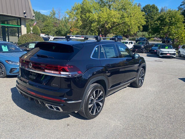 2026 Volkswagen Atlas Cross Sport SEL Premium R-Line photo 4