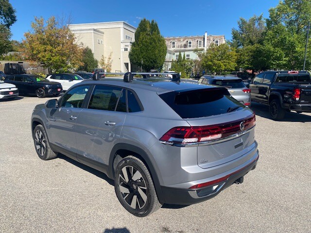 2026 Volkswagen Atlas Cross Sport SE Technology photo 4