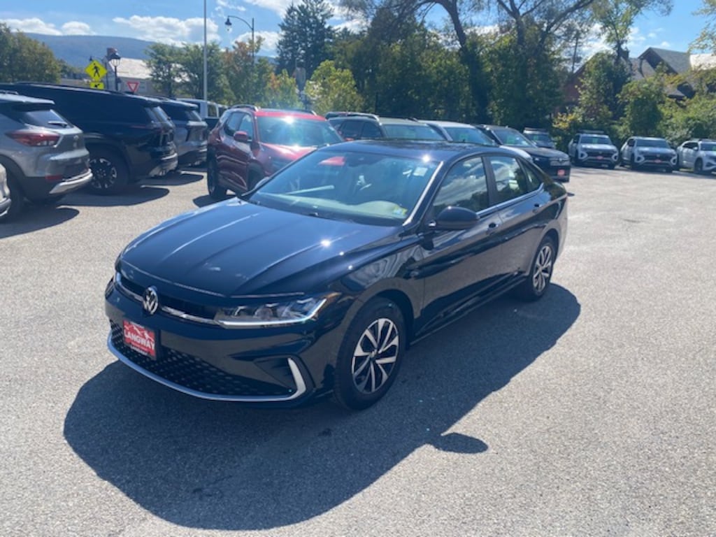 New 2025 Volkswagen Jetta S S Auto