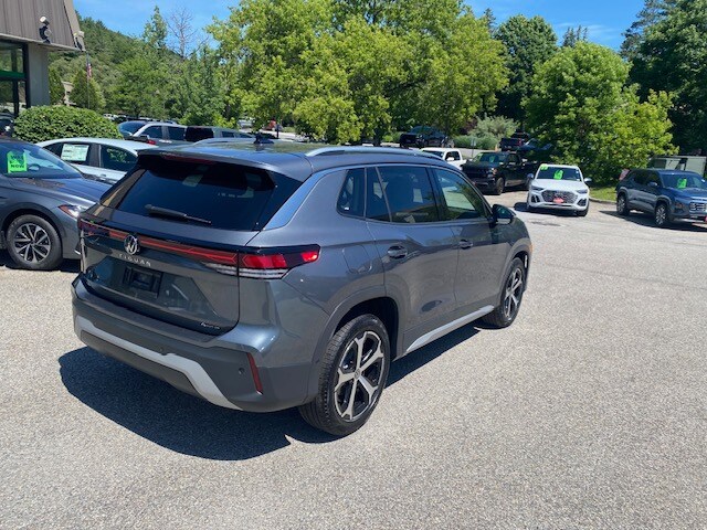 2025 Volkswagen Tiguan SE photo 3
