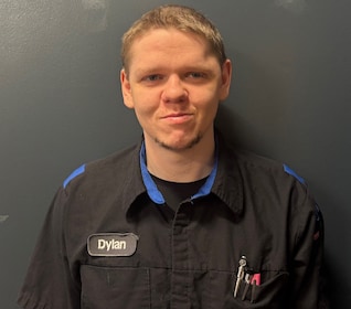 Staff member Dylan from ID_3bca2f0a59f3