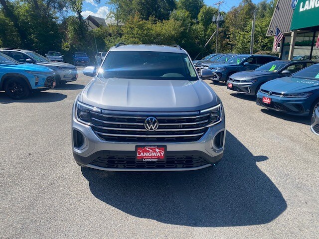 2026 Volkswagen Atlas SE Technology photo 2