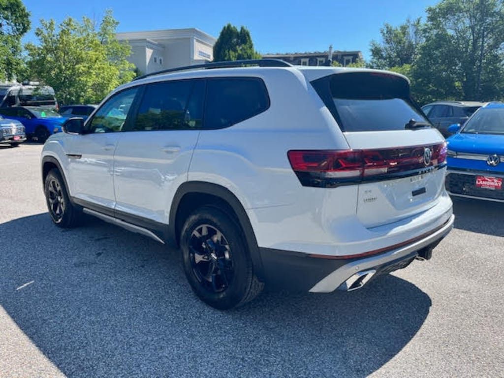 New 2025 Volkswagen Atlas 2.0T Peak Edition 2.0T Peak Edition 4MOTION