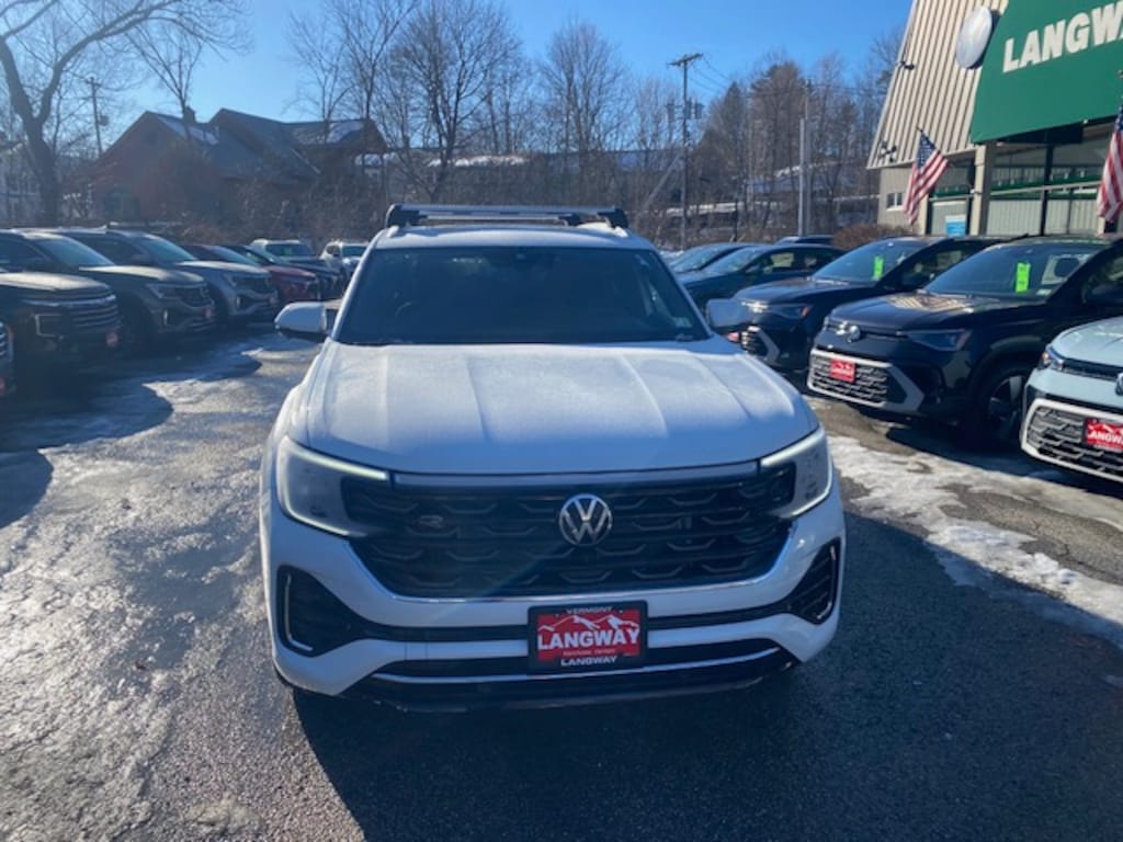 New 2026 Volkswagen Atlas Cross Sport 2.0T SEL Premium R-Line 2.0T SEL Premium R-Line 4MOTION