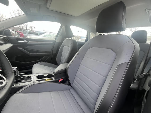 2026 Volkswagen Jetta SE - Photo 7