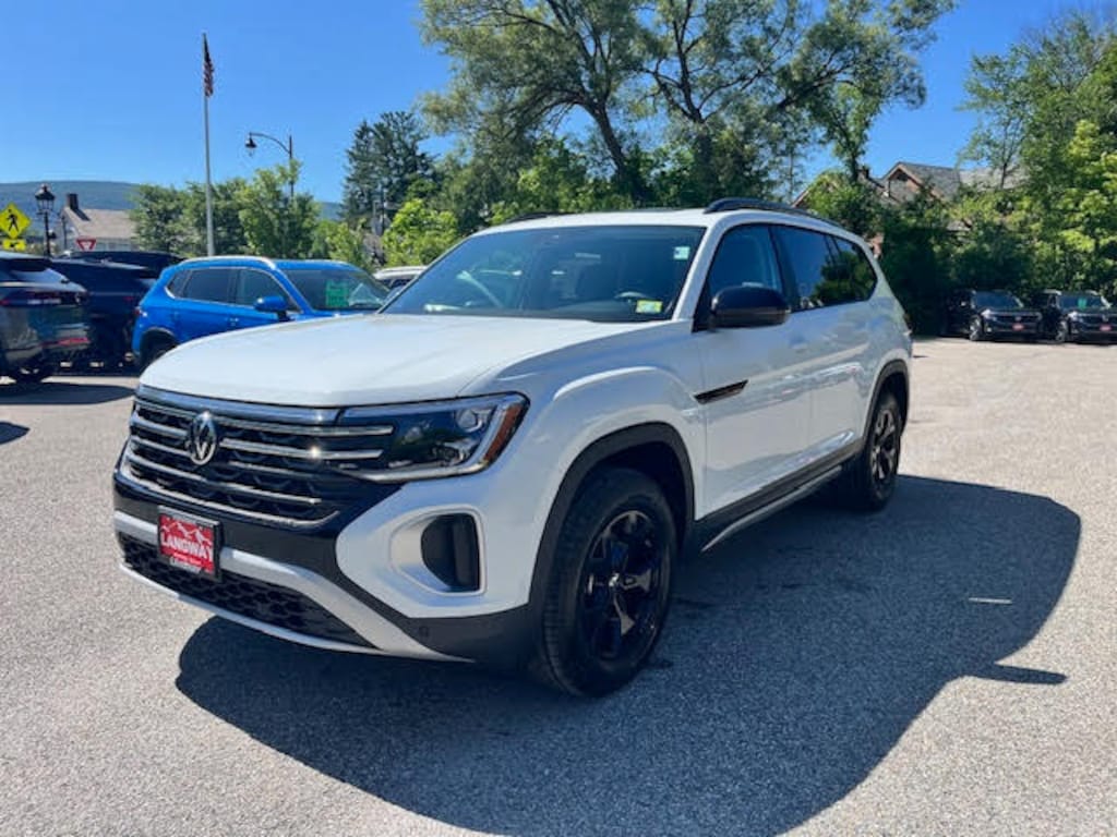 New 2025 Volkswagen Atlas 2.0T Peak Edition 2.0T Peak Edition 4MOTION