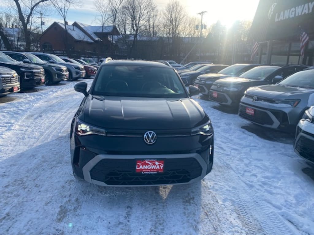 Used 2025 Volkswagen Taos 1.5T SE SUV