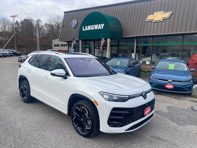 2026 Volkswagen Tiguan SEL R-LINE TURBO's photo