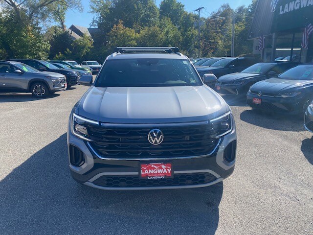 2026 Volkswagen Atlas Cross Sport SE Technology photo 2
