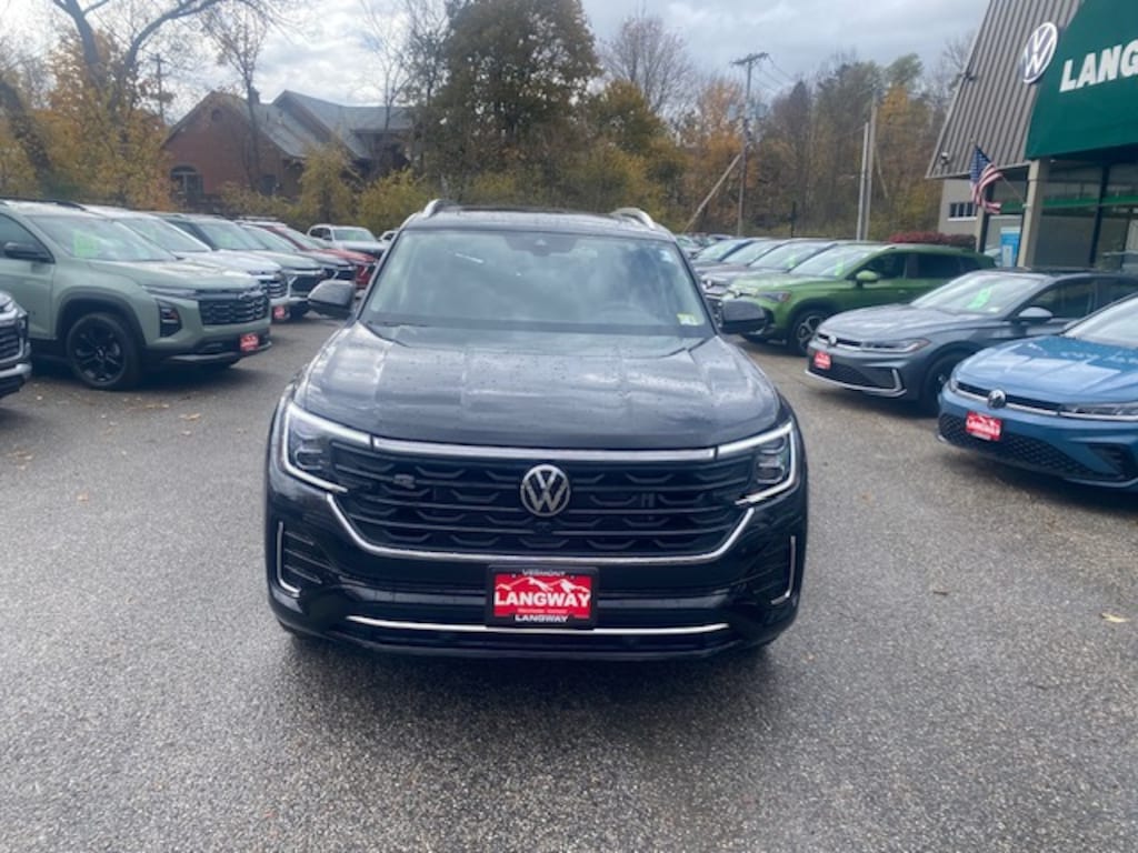 New 2026 Volkswagen Atlas 2.0T SEL Premium R-Line 2.0T SEL Premium R-Line 4MOTION