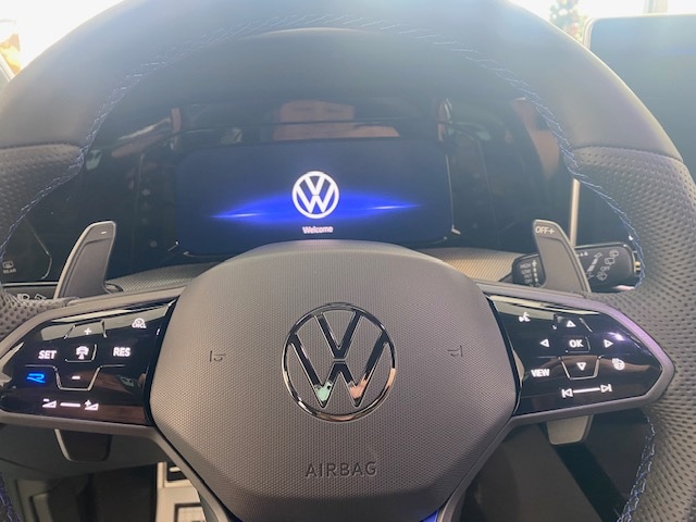 2026 Volkswagen Golf R R - Photo 7
