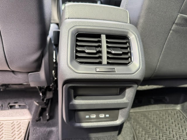 2026 Volkswagen Taos SEL - Photo 11