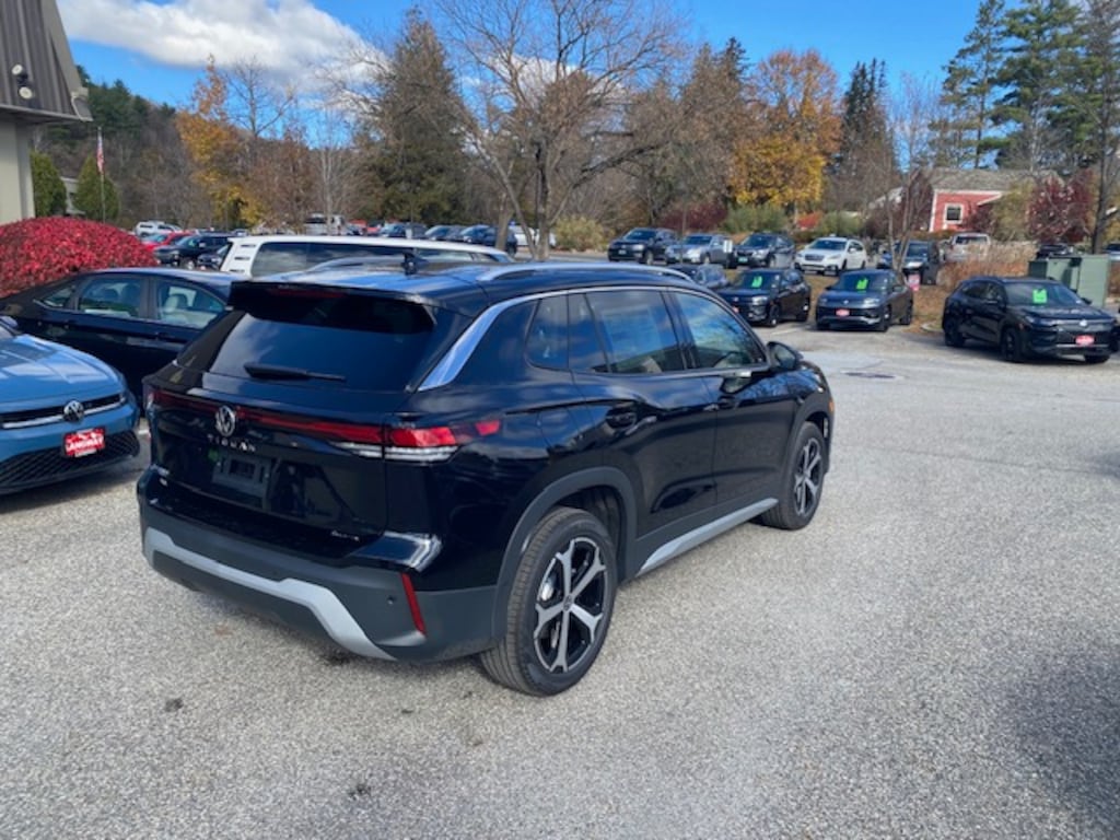 New 2026 Volkswagen Tiguan SE 2.0T SE 4MOTION