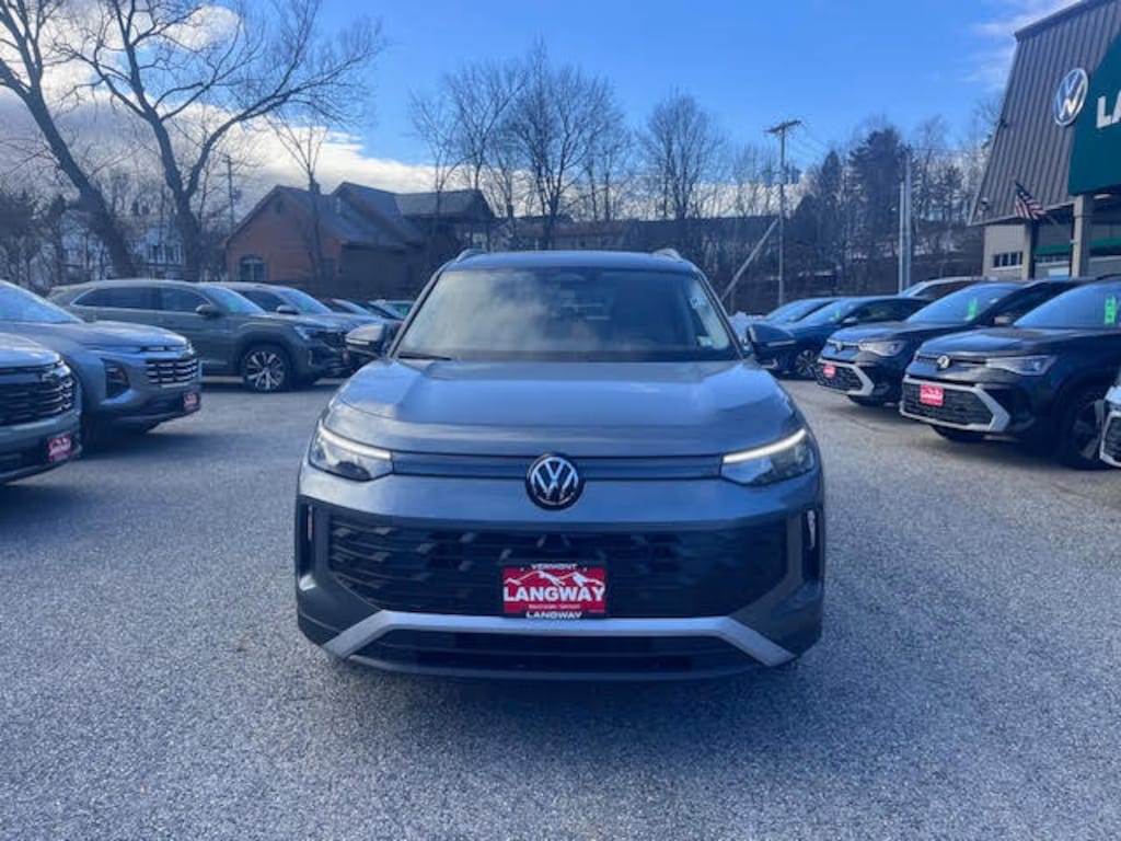 New 2026 Volkswagen Tiguan SE 2.0T SE 4MOTION