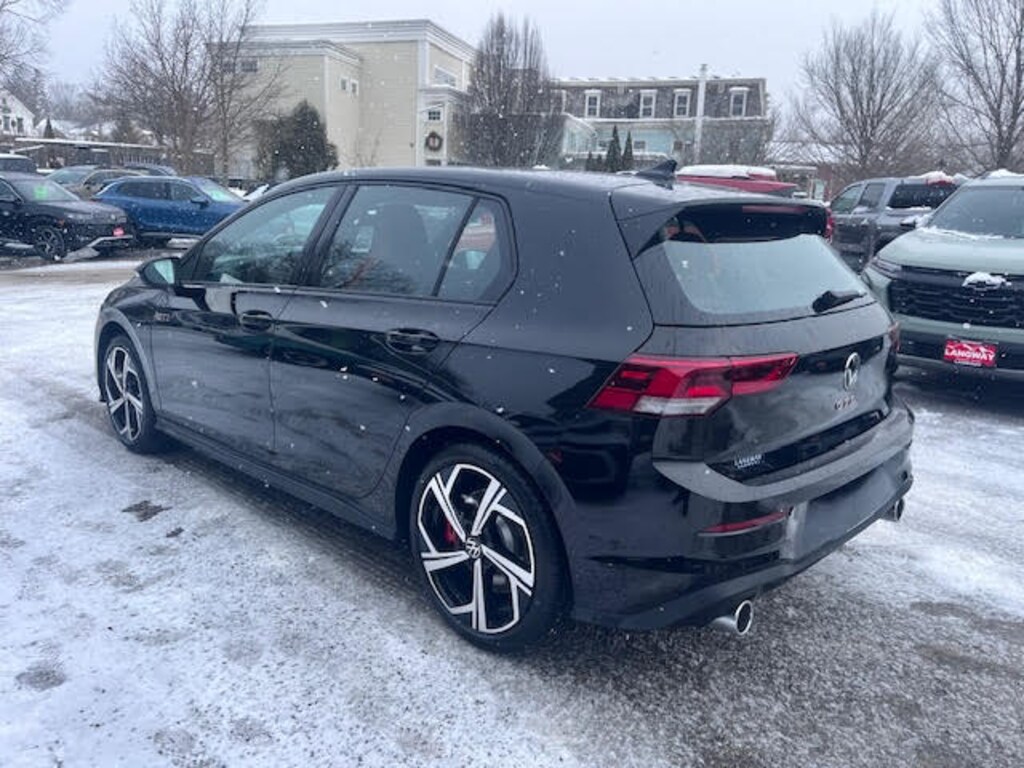 New 2026 Volkswagen Golf GTI SE 2.0T SE DSG