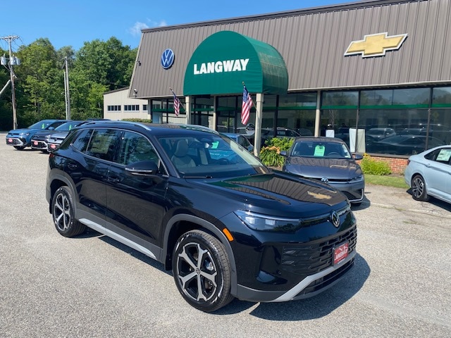 2025 Volkswagen Tiguan SE's photo