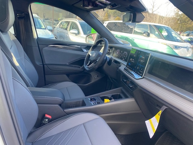 2026 Volkswagen Tiguan SE R-LINE BLACK - Photo 8
