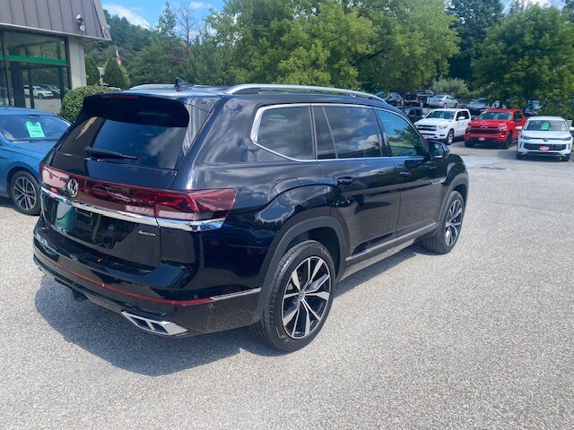2024 Volkswagen Atlas SEL Premium R-Line photo 4