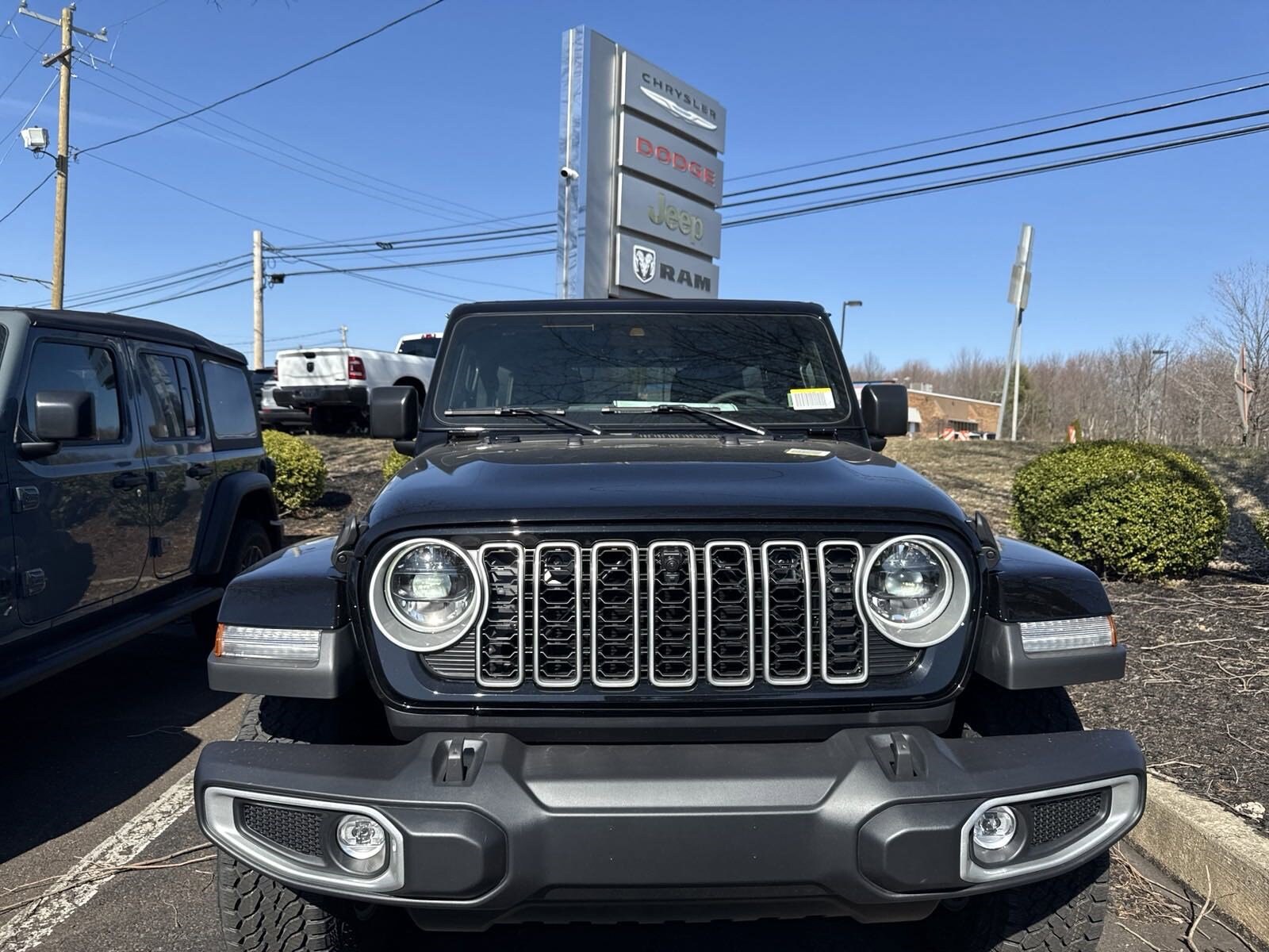 2025 Jeep Wrangler Sahara photo 2