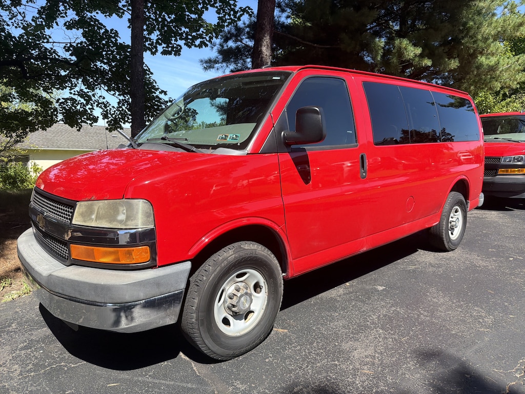 Used 2013 Chevrolet Express Passenger LT RWD 2500 135 LT