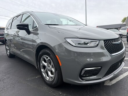 2024 Chrysler Pacifica Limited Limited FWD