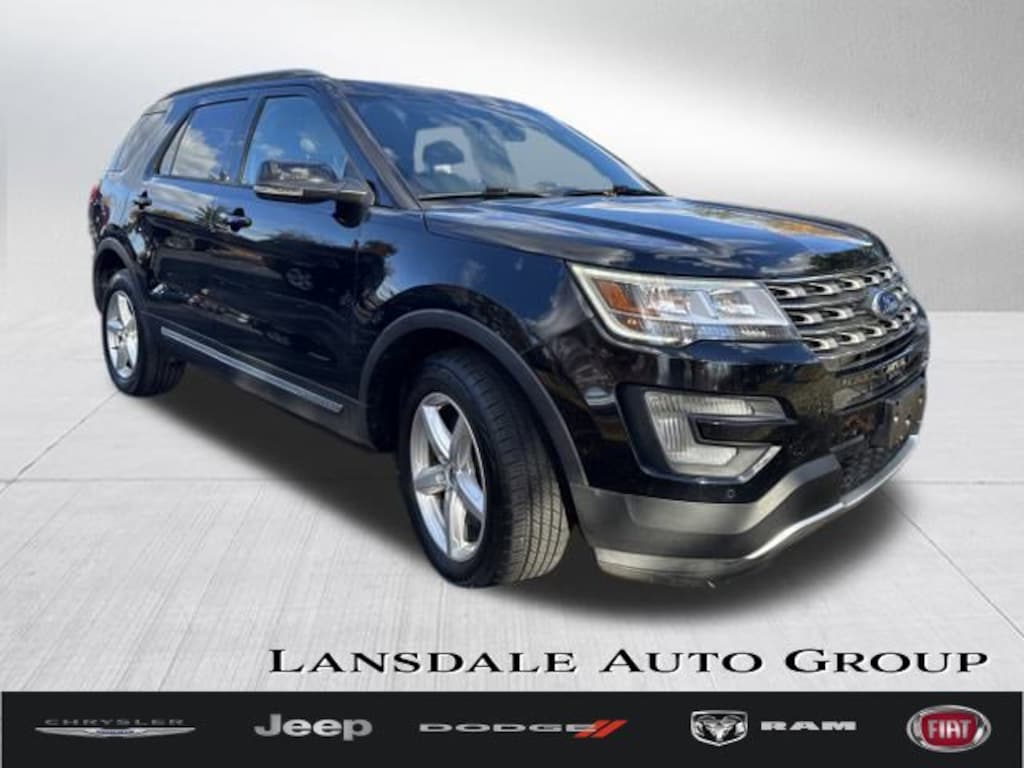 Used 2017 Ford Explorer XLT XLT 4WD