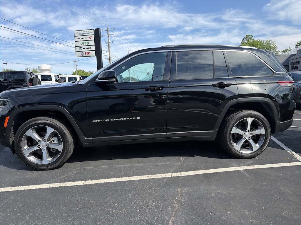 Certified 2025 Jeep Grand Cherokee Limited Limited 4x4