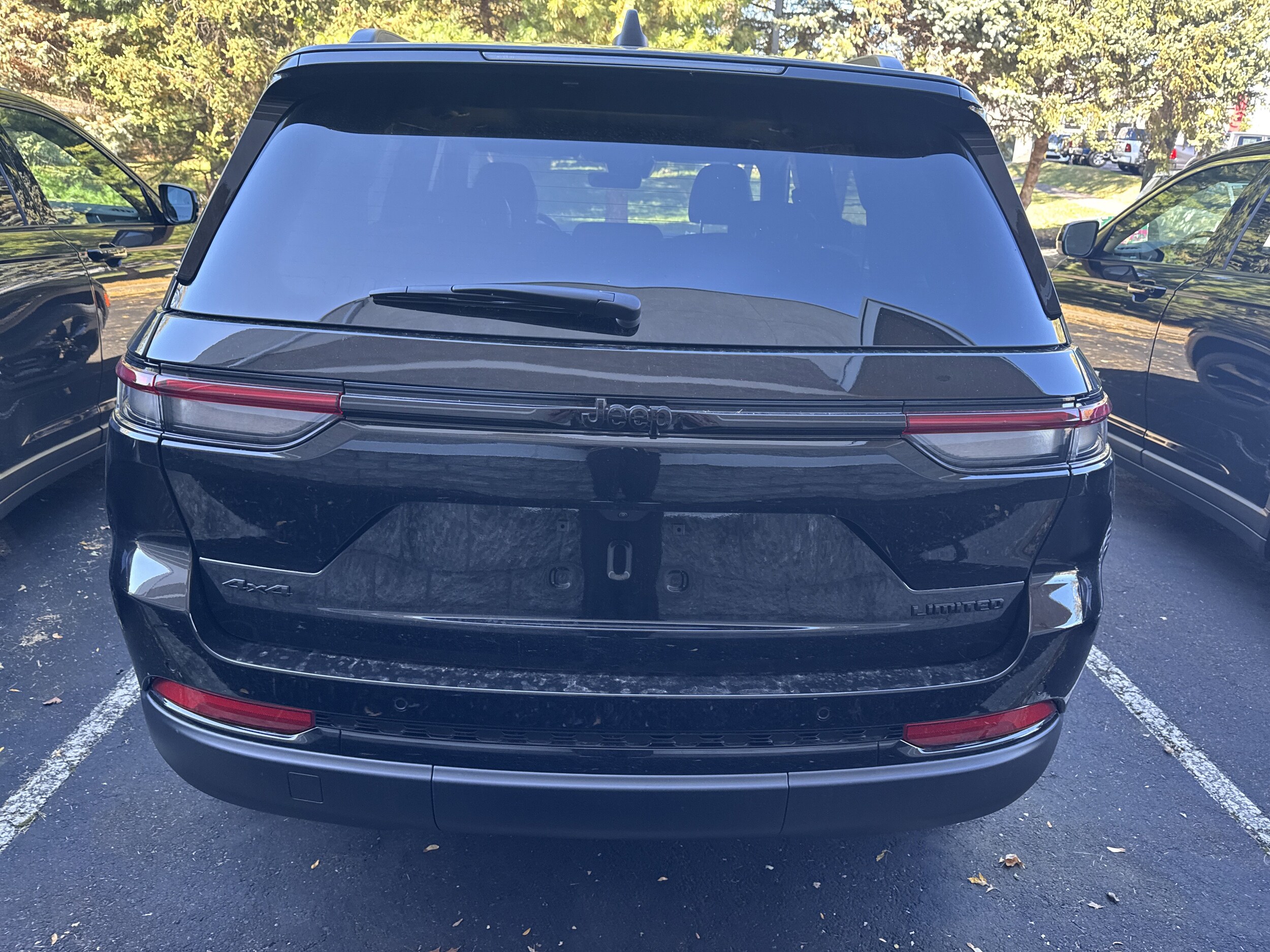 2025 Jeep Grand Cherokee Limited photo 2