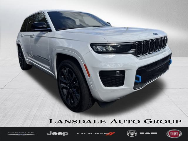 2023 Jeep Grand Cherokee Overland 4xe's photo