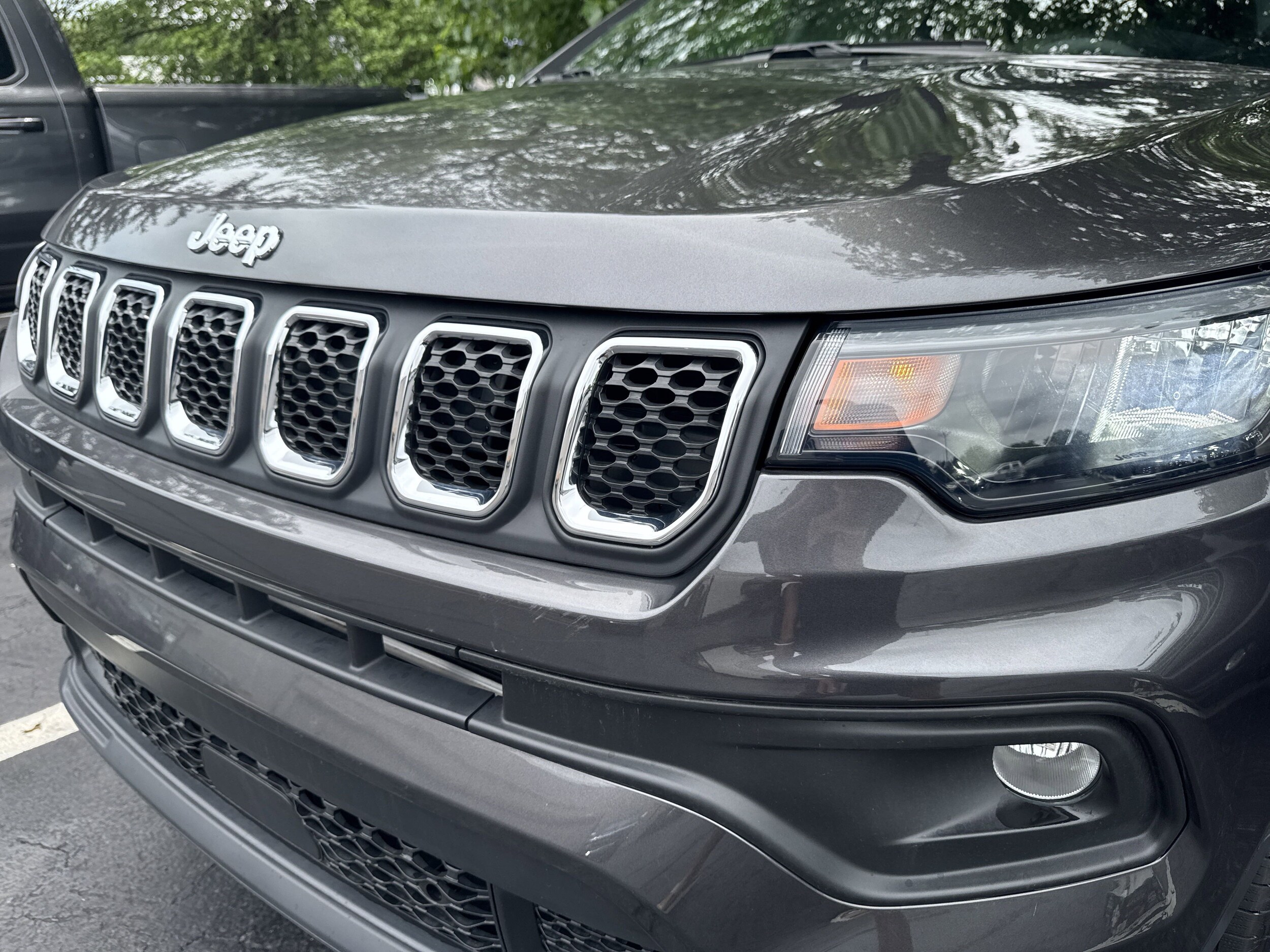 2023 Jeep Compass Latitude photo 4