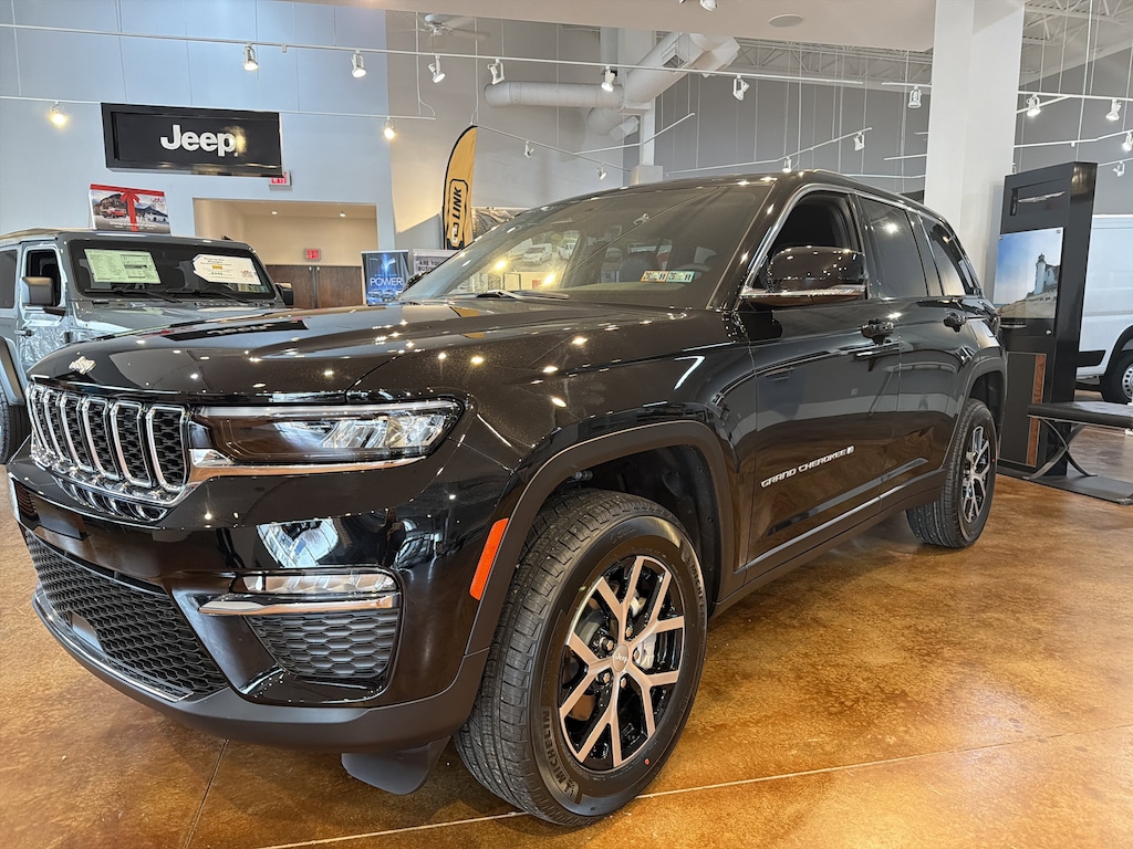 New 2025 Jeep Grand Cherokee LIMITED 4X4 Sport Utility