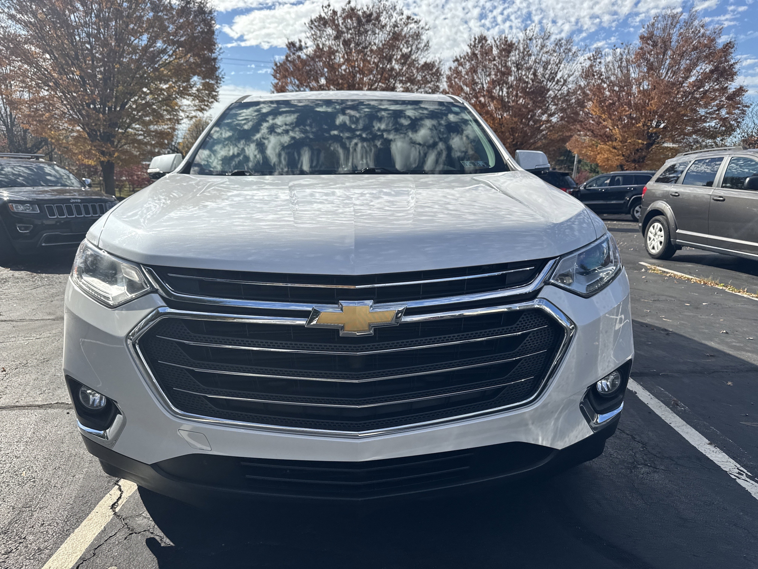 Used 2018 Chevrolet Traverse 1LT with VIN 1GNEVGKW1JJ217948 for sale in Lansdale, PA