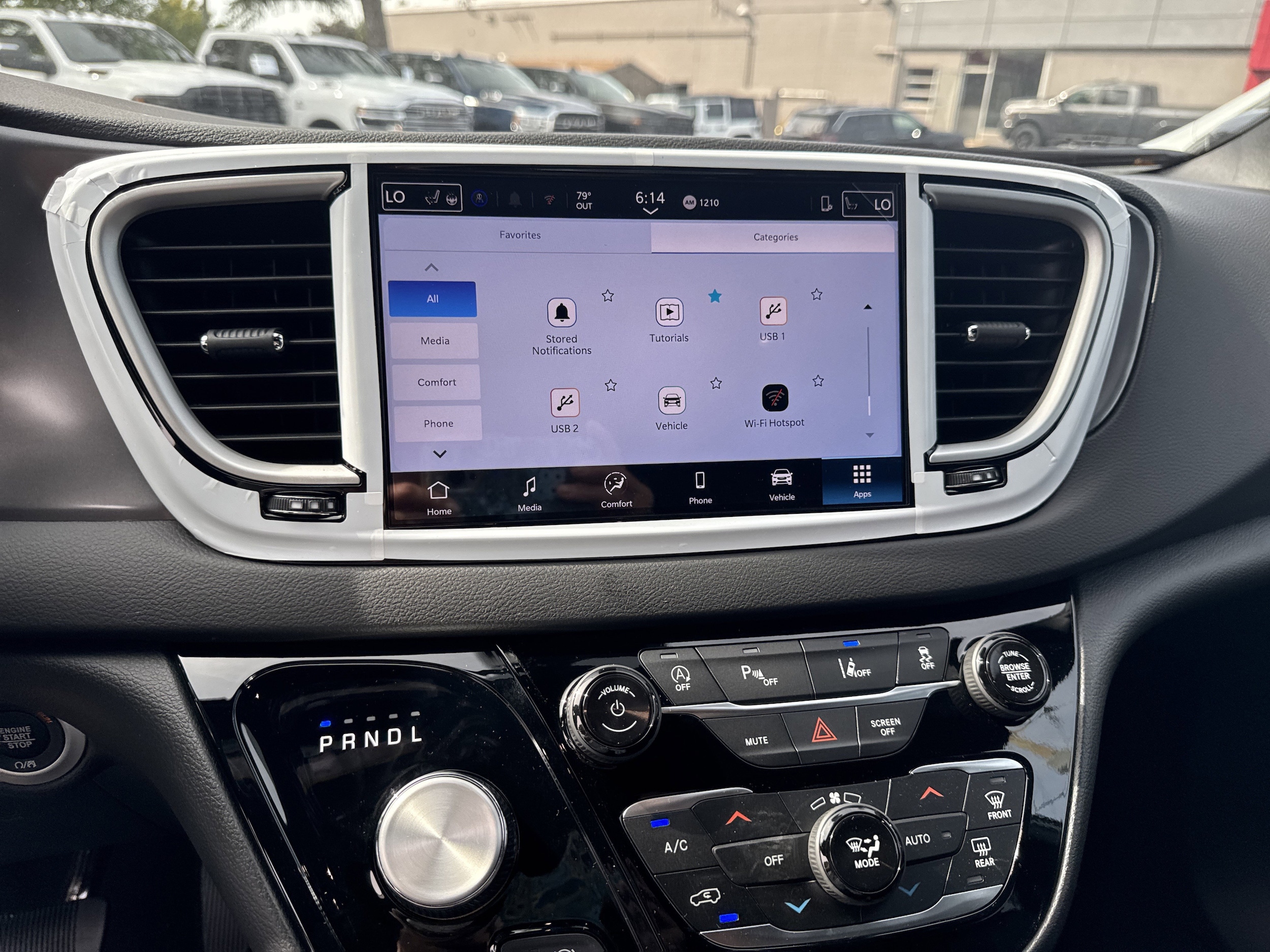 2026 Chrysler Voyager LX - Photo 28