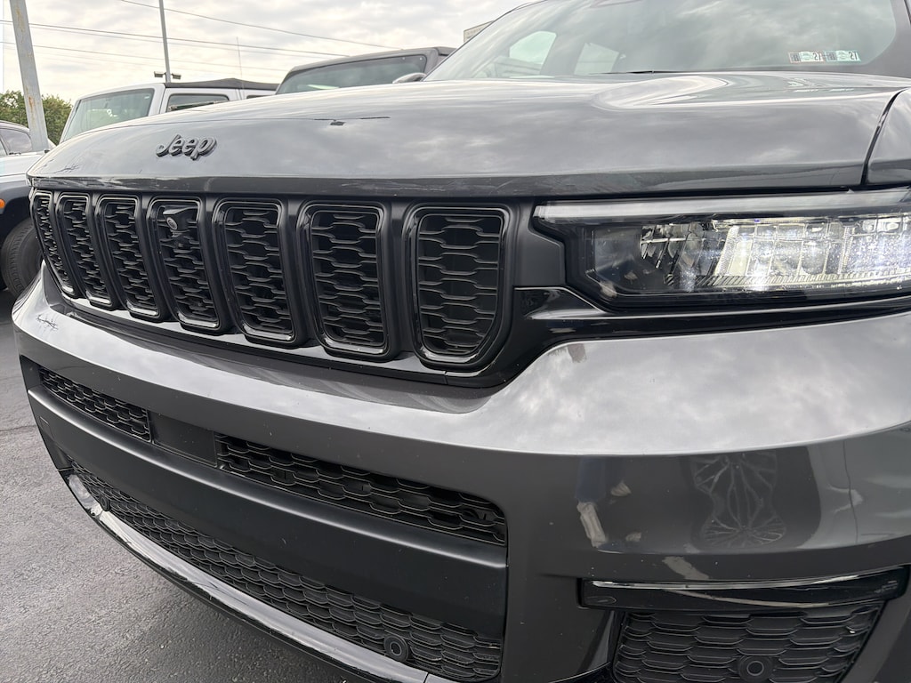 Certified 2025 Jeep Grand Cherokee L Limited Limited 4x4