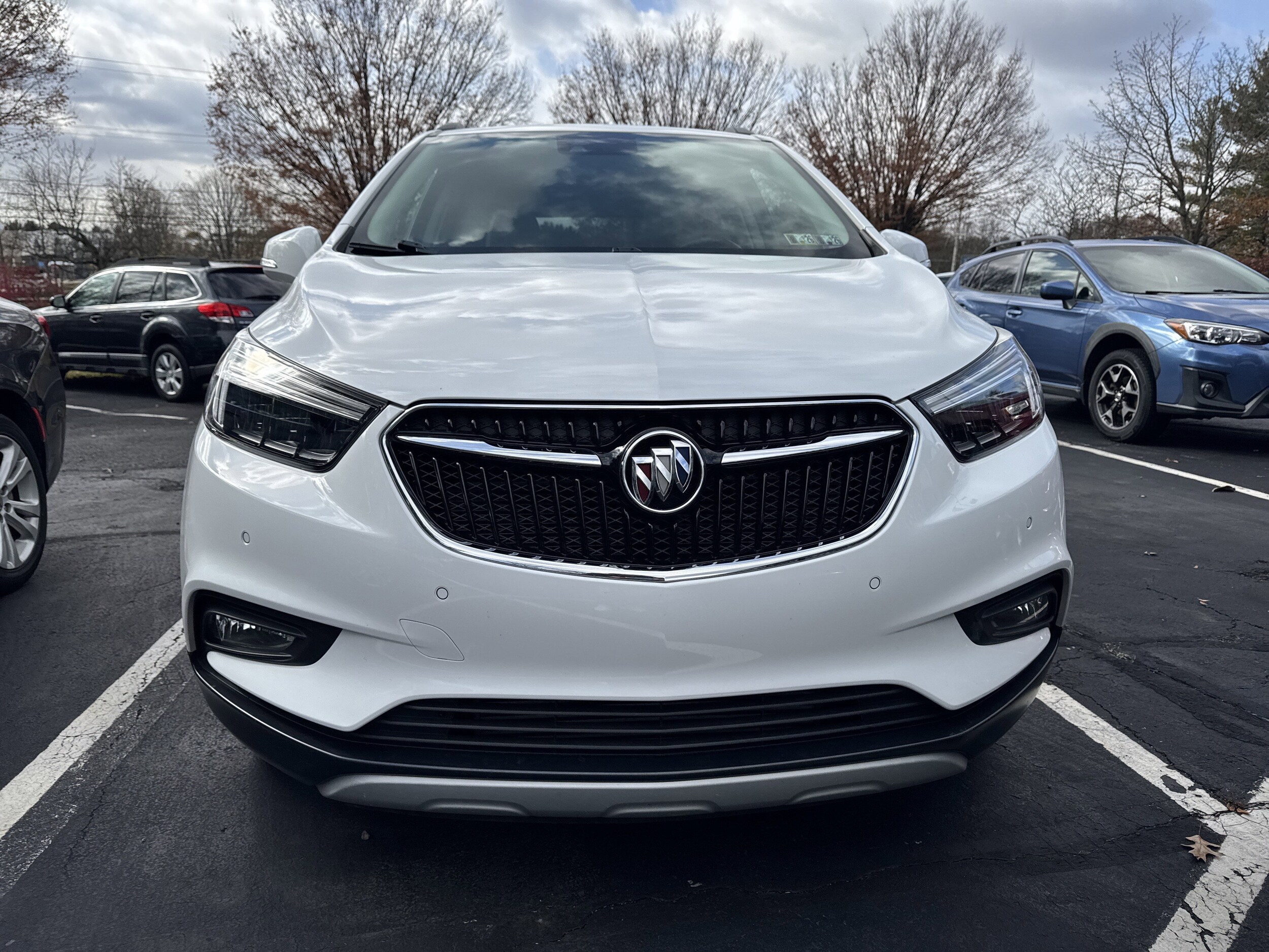 2019 Buick Encore Essence photo 2