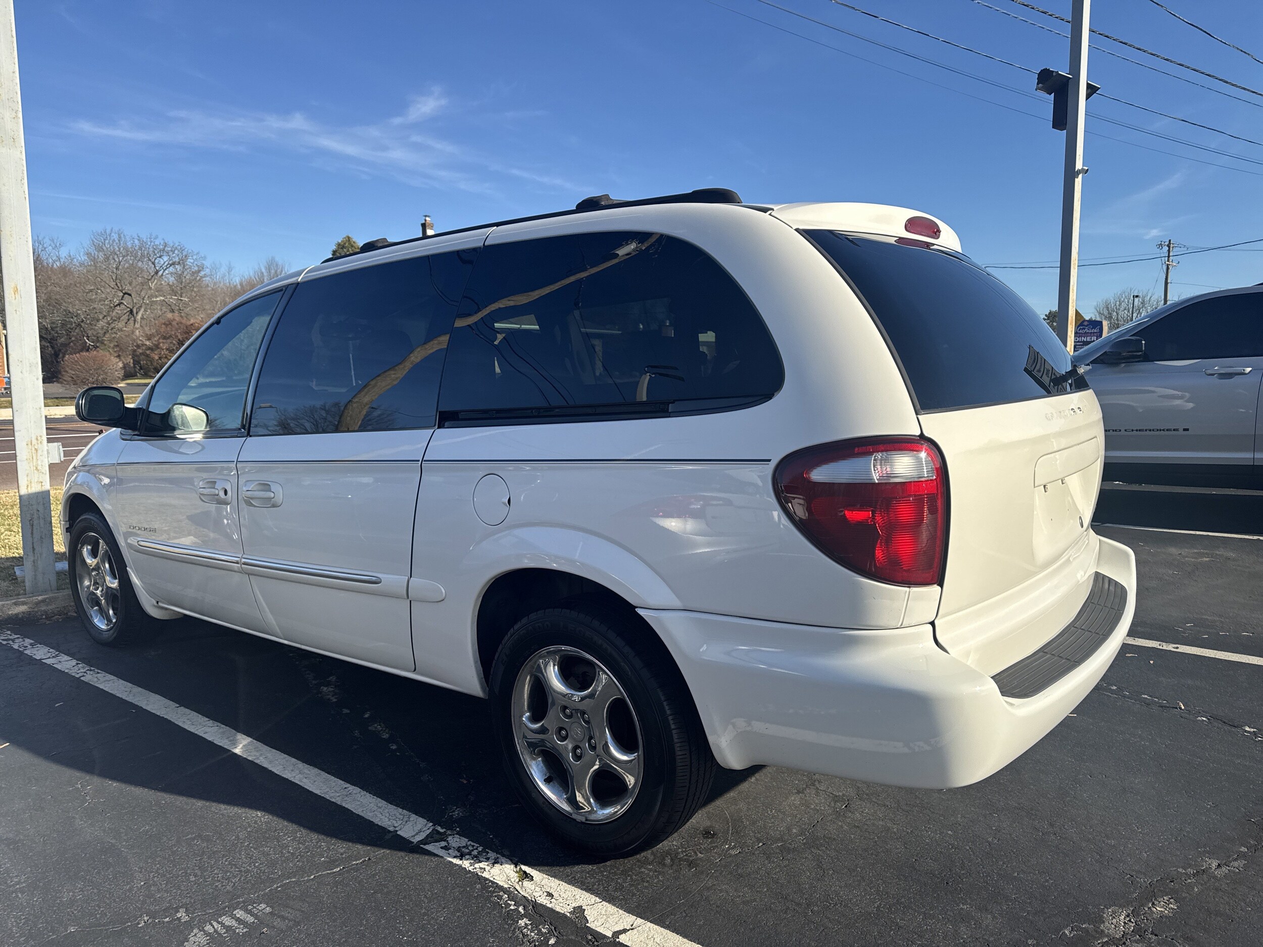 2001 Dodge Grand Caravan ES photo 4