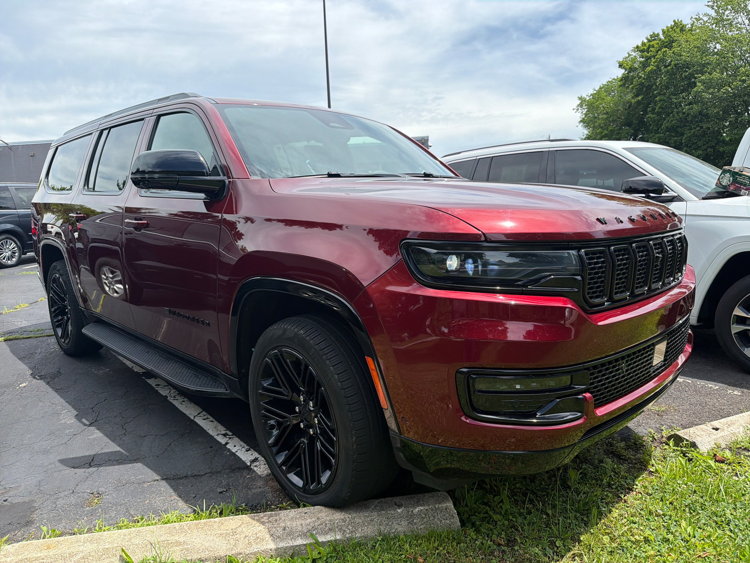 2024 Jeep Wagoneer L Series II Carbide 4WD's photo