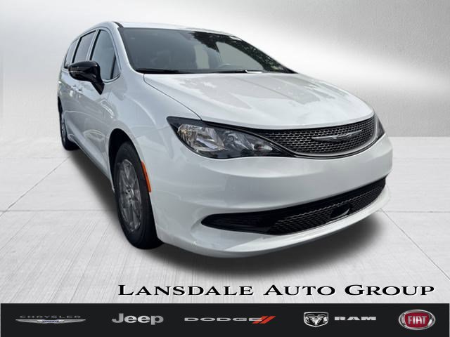 2026 Chrysler Voyager LX's photo