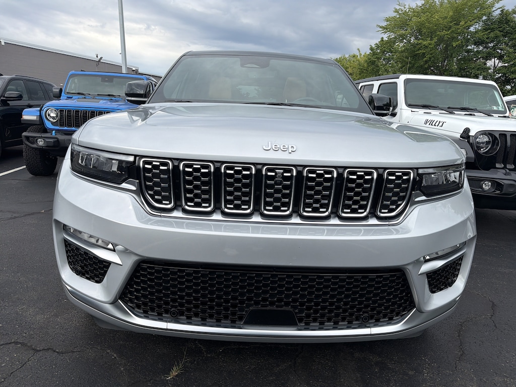 Certified 2025 Jeep Grand Cherokee Summit Summit 4x4