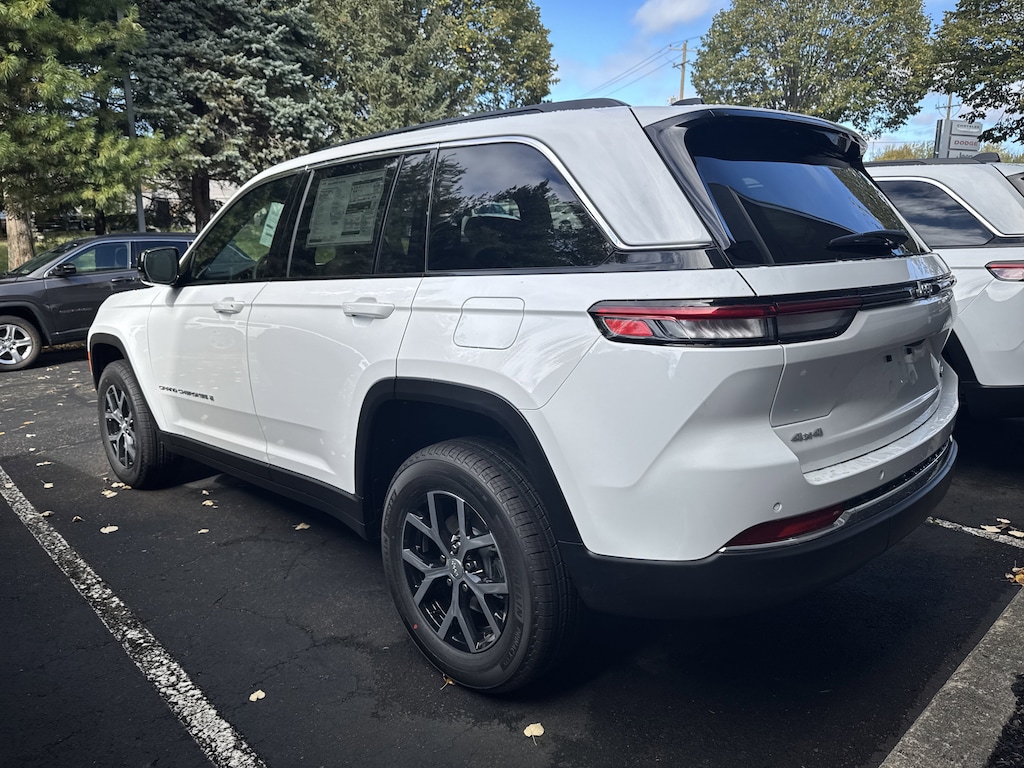 New 2025 Jeep Grand Cherokee LIMITED 4X4 Sport Utility